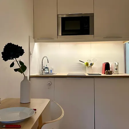 Fully Equipped - 2 Guests - Near Metro Daire Paris