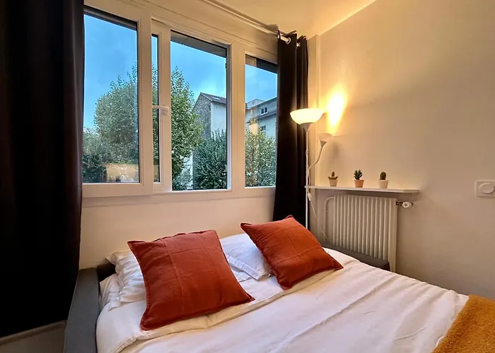 Apartament Fully Equipped - 2 Guests - Near Metro