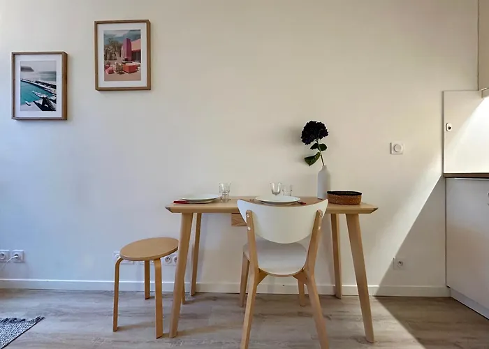 Apartament Fully Equipped - 2 Guests - Near Metro *