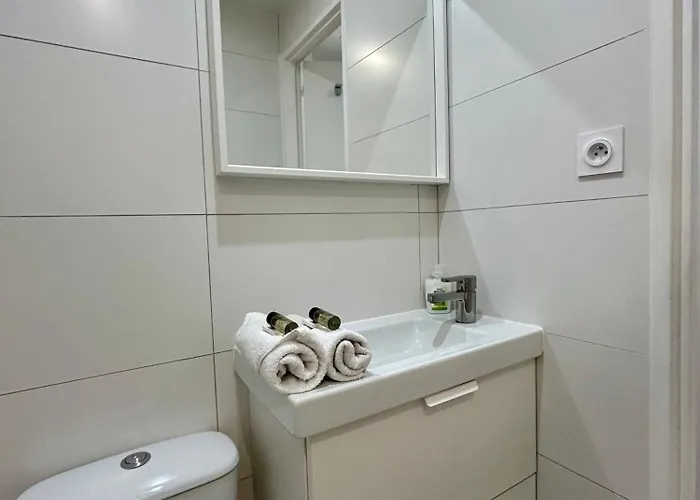 Fully Equipped - 2 Guests - Near Metro * Paris
